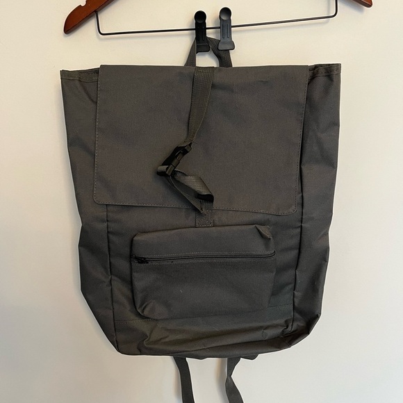 Gray Backpack utility - Picture 2 of 6
